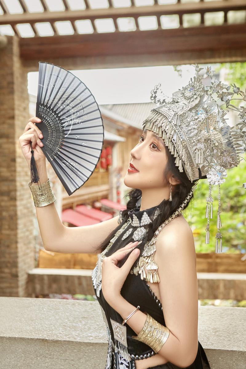 昆明服饰,品味独特地域风情，演绎时尚生活艺术 昆明服饰,品味独特地域风情，演绎时尚生活艺术 头条优化